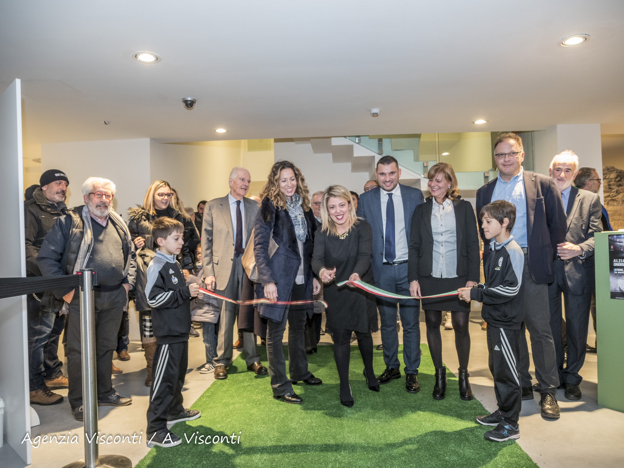 Al Castello di Novara la Coppa del Mondo con la mostra “Alziamo la coppa onoriamo la maglia” per i 120 anni dell FIGC