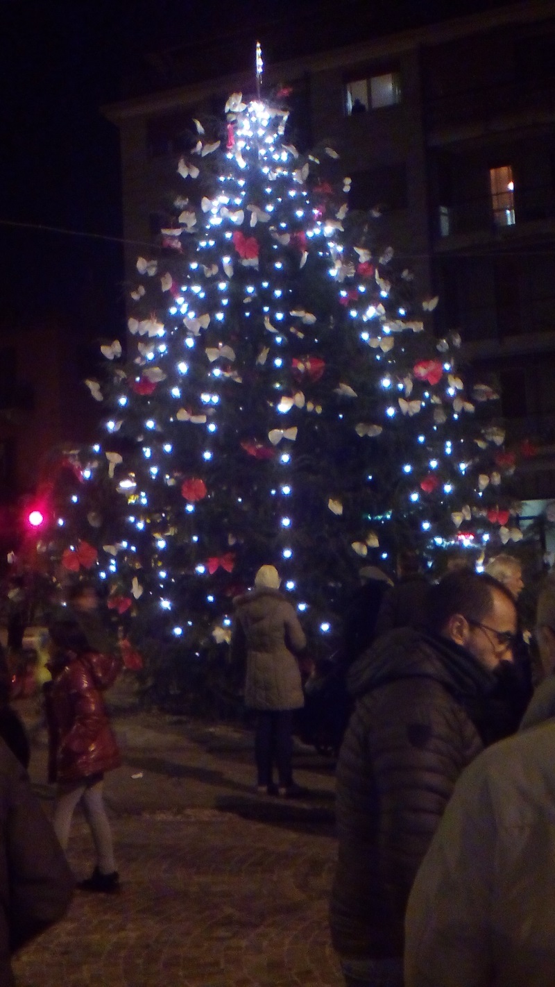 Invorio s’illumina di Natale