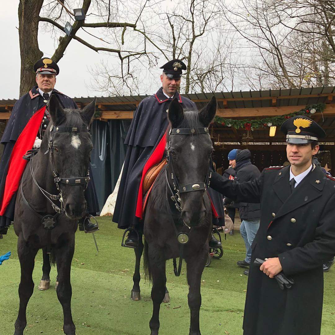 Ornavasso, Carabinieri a cavallo alla Grotta di Babbo Natale