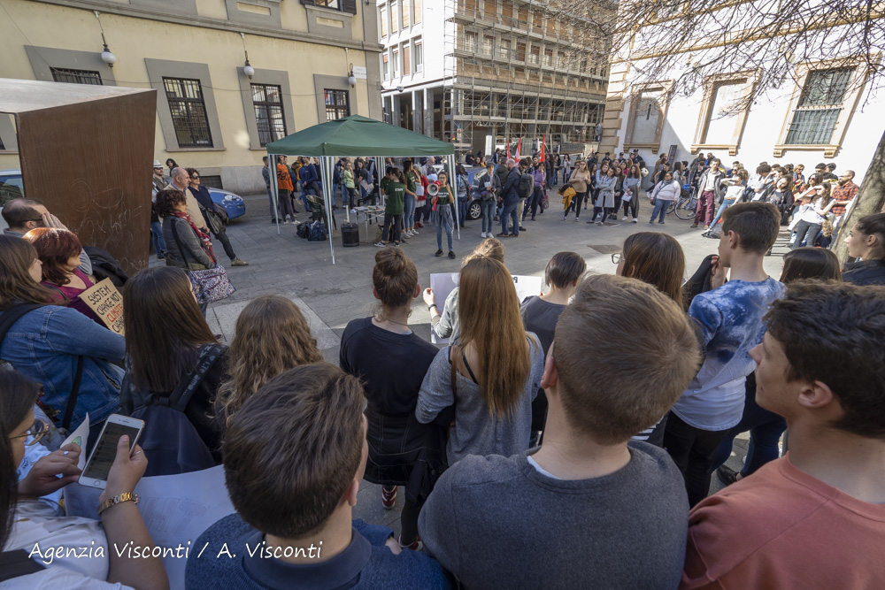 Gli studenti novaresi per l’ambiente “sciopero” a fianco della giovane Greta