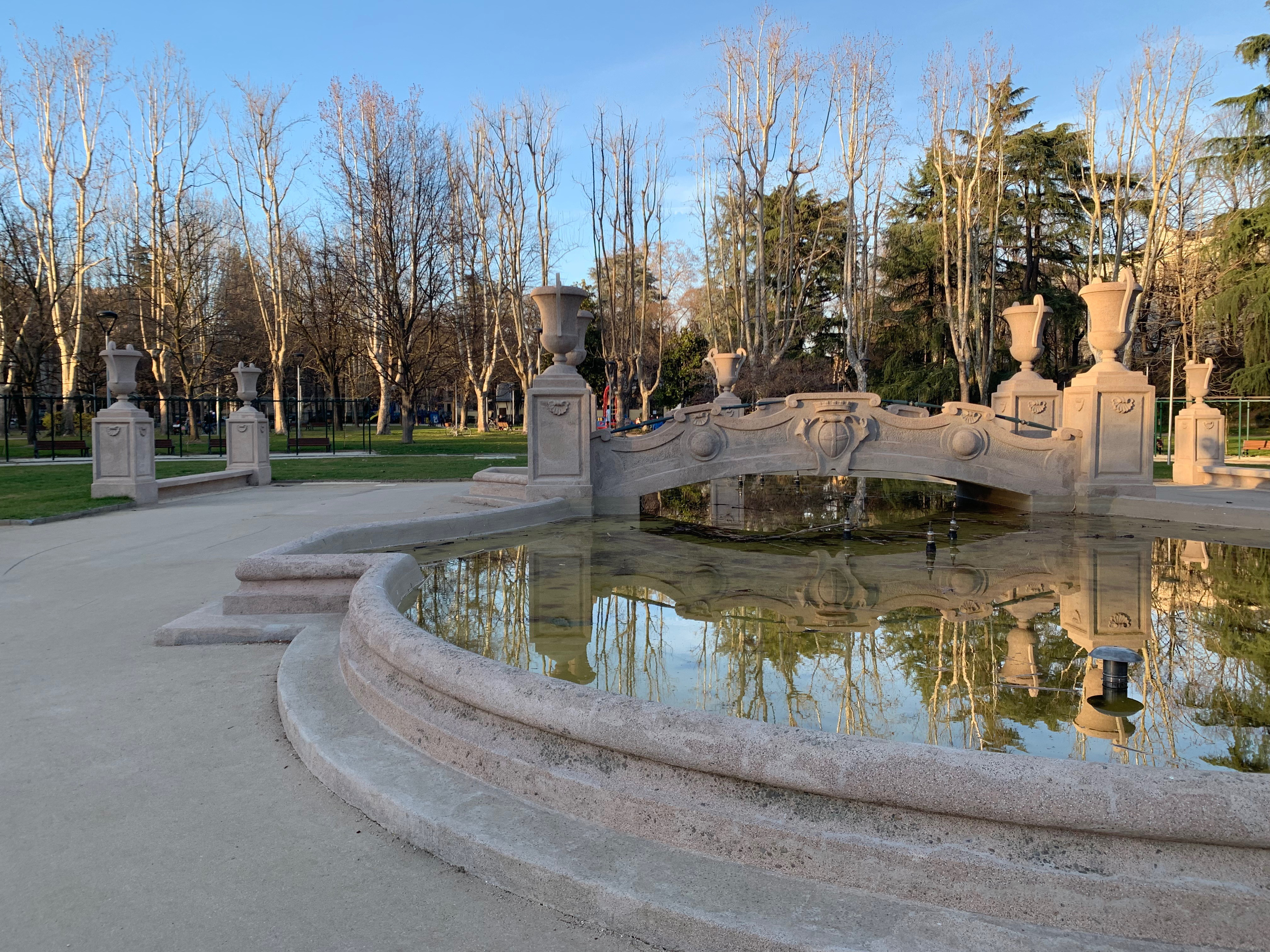 Il Parco dei Bambini di Novara ora è “tutto nuovo”: aperta anche la zona della fontana