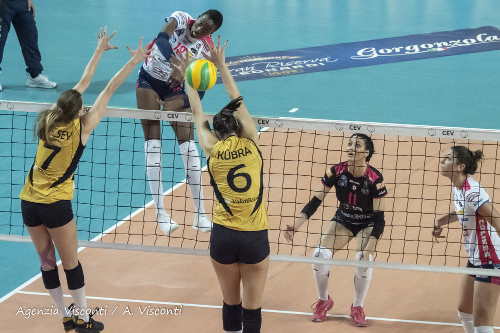 Igor Volley Novara in finale di Champions: superata al golden set Vikifbank Istanbul