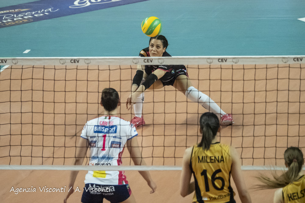 Igor Volley Novara in finale di Champions: superata al golden set Vikifbank Istanbul