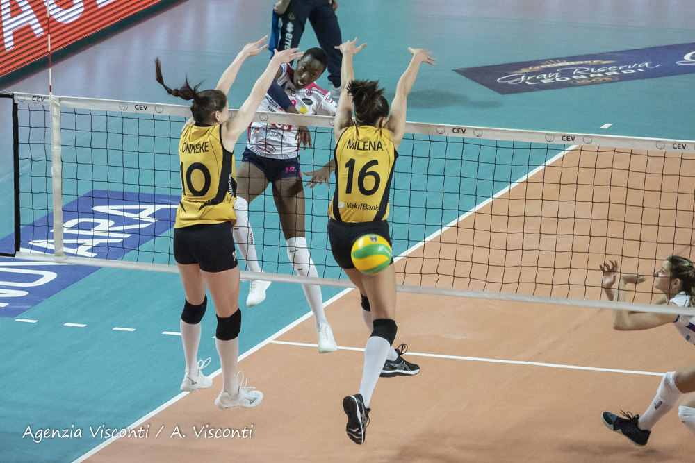 Igor Volley Novara in finale di Champions: superata al golden set Vikifbank Istanbul