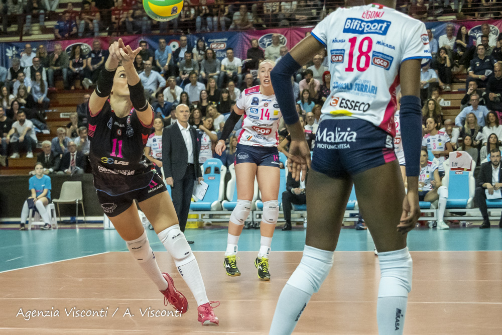 Igor Volley Novara in finale di Champions: superata al golden set Vikifbank Istanbul