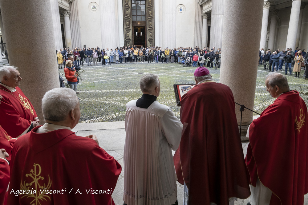 La Domenica delle Palme in Duomo a Novara con il Vescovo Franco Giulio Brambilla