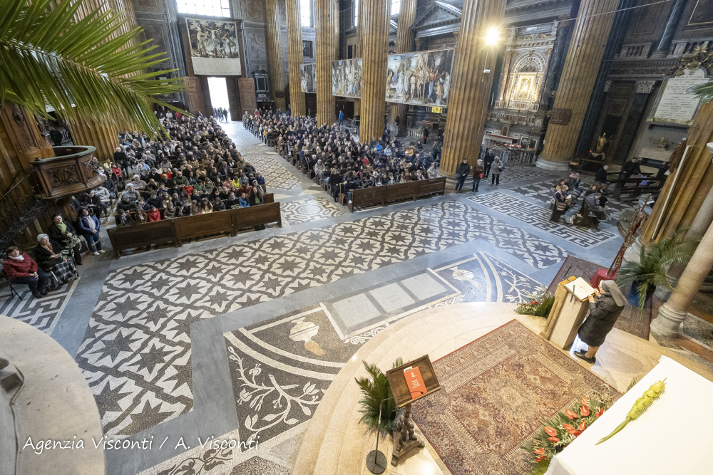 La Domenica delle Palme in Duomo a Novara con il Vescovo Franco Giulio Brambilla
