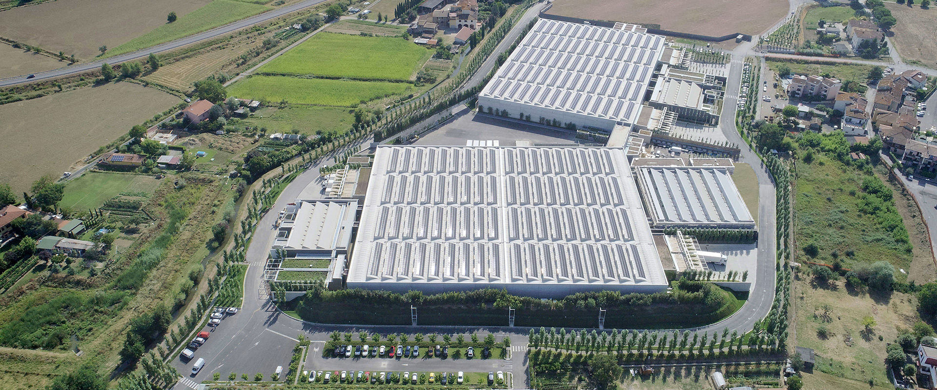 Tra Novara e Trecate la logistica di Prada