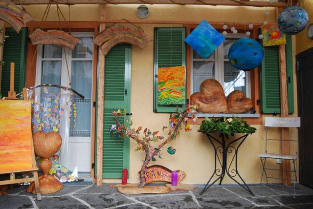 A Trarego il “Sentiero d’arte” tra dimore e giardini