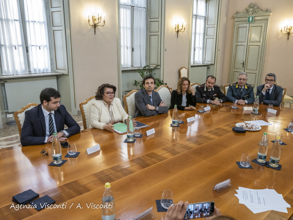 Il sottosegretario Sibilia a Novara: sicurezza e lotta alla corruzione nel suo intervento