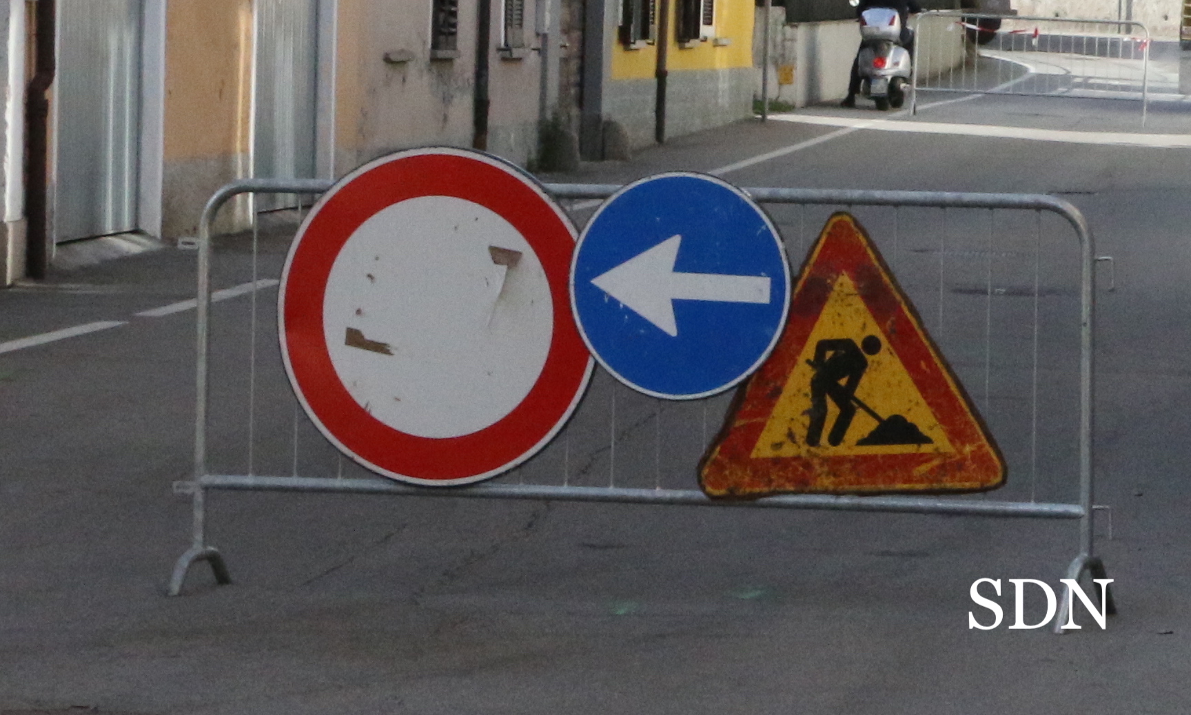 Chiusura notturna di corso Fratelli Di Dio a Domodossola