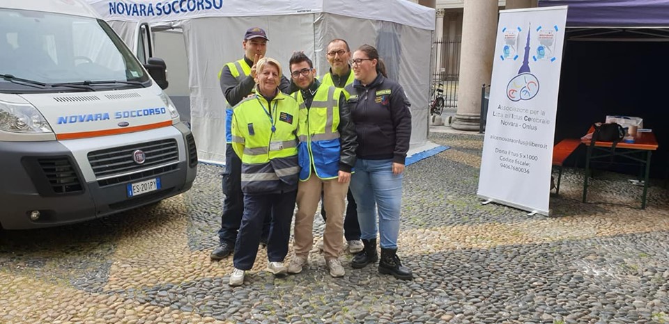 Prevenzione dall’ictus in piazza a Novara: una quarantina di visite e tante informazioni