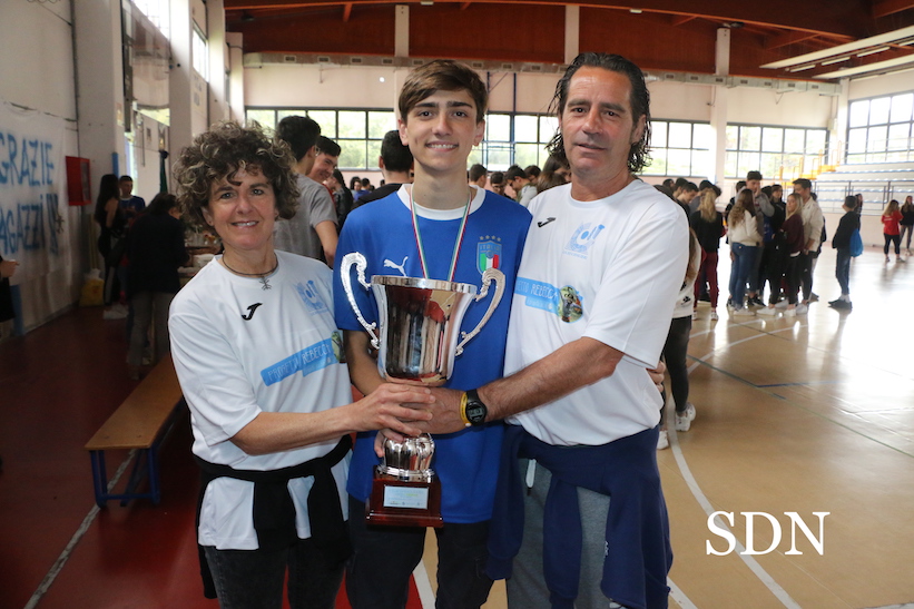 Verbania, la festa al Liceo Cavalieri per lo scudetto (fotogallery)