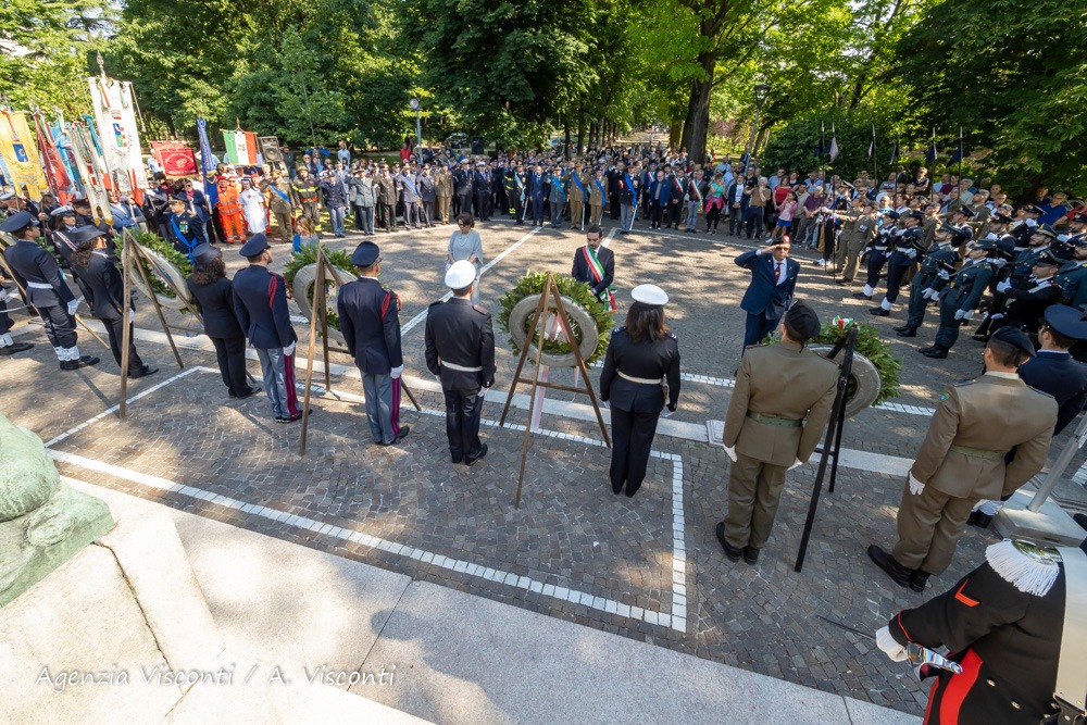 Le immagini della Festa della Repubblica a Novara