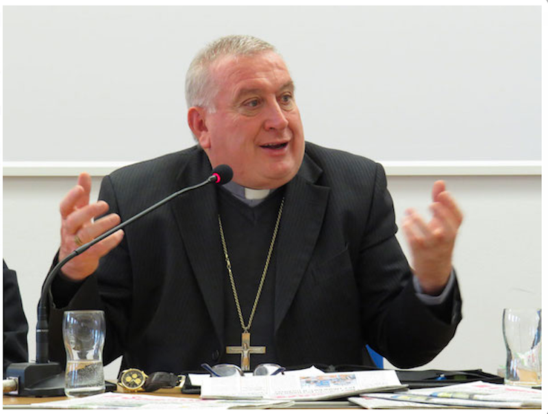 Il laccio del sandalo: disponibile per la prenotazione la lettera pastorale di mons. Brambilla