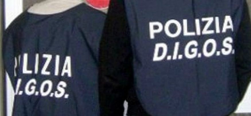 Blitz della Digos contro gruppi di estrema destra, una perquisizione anche a Novara