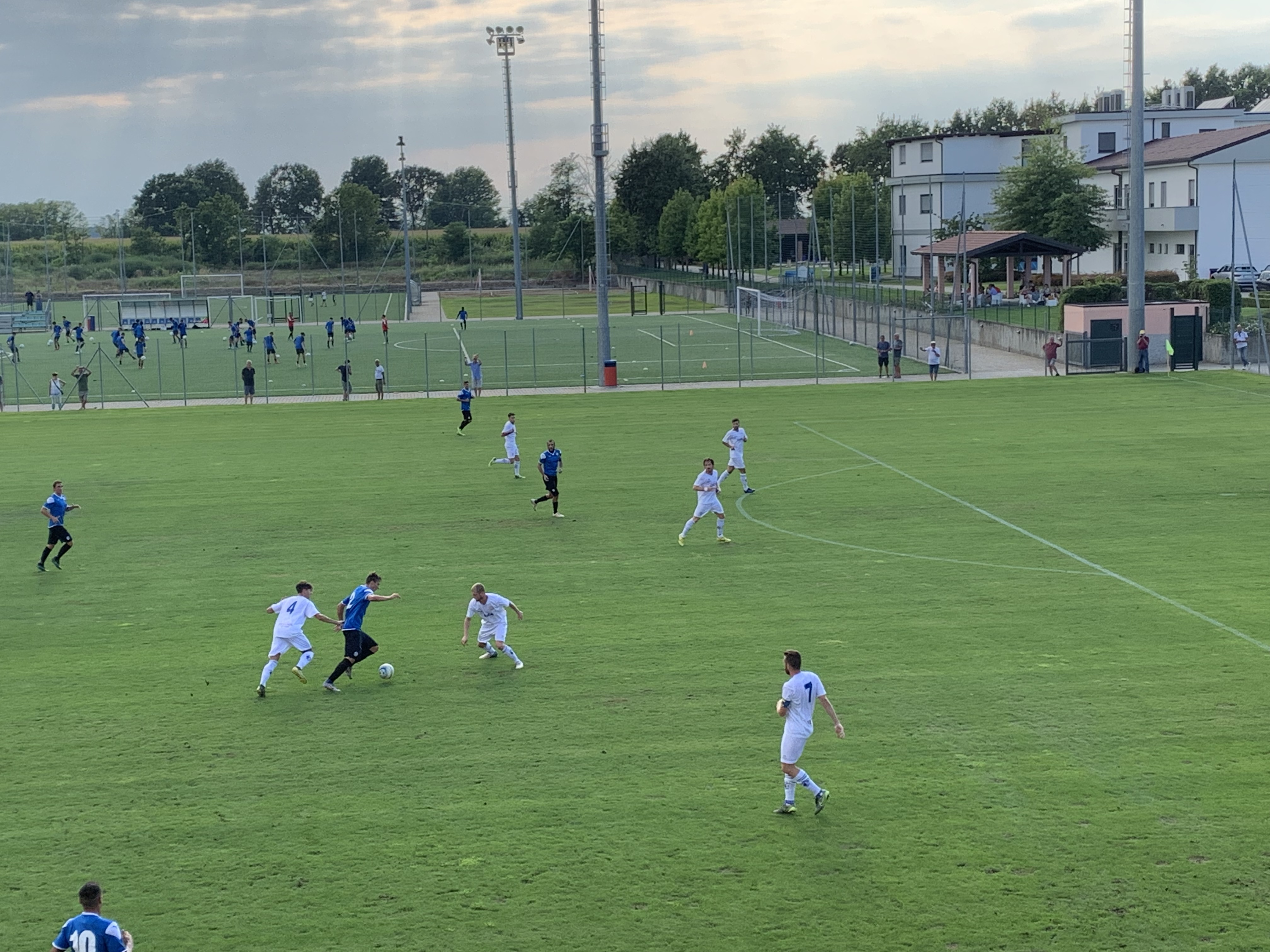 Il Novara calcio supera 4 a 2 a Novarello il Ligorna