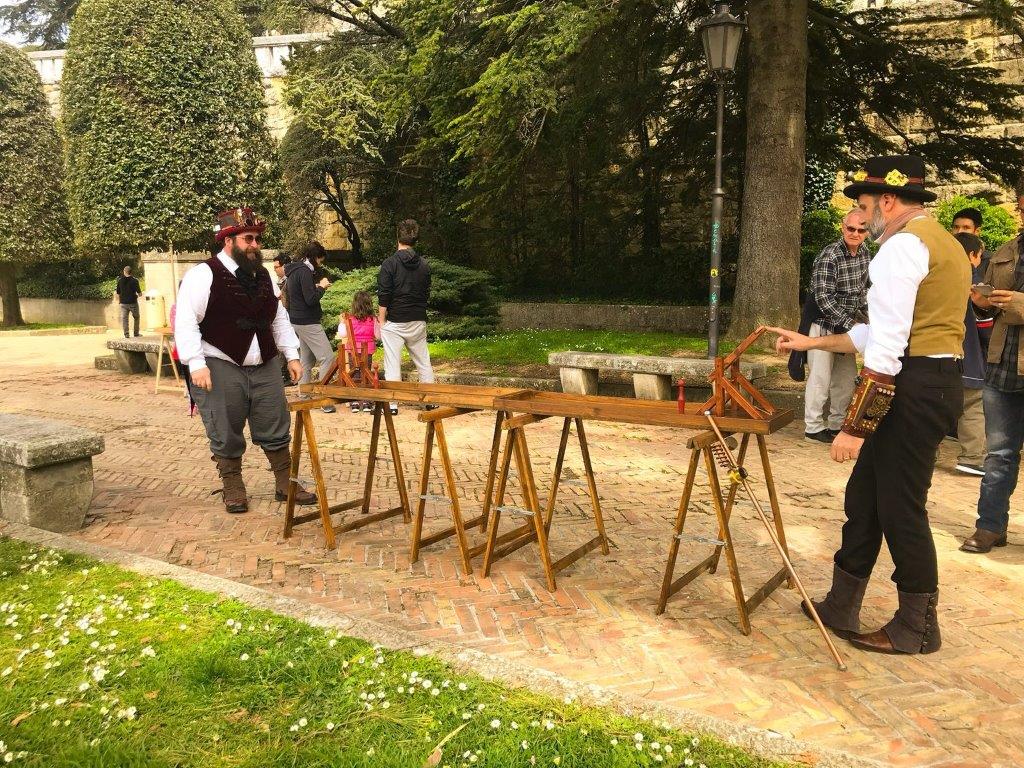 Arona, “Les jeux antiques”, una giornata dedicata alla riscoperta dei giochi della tradizione”
