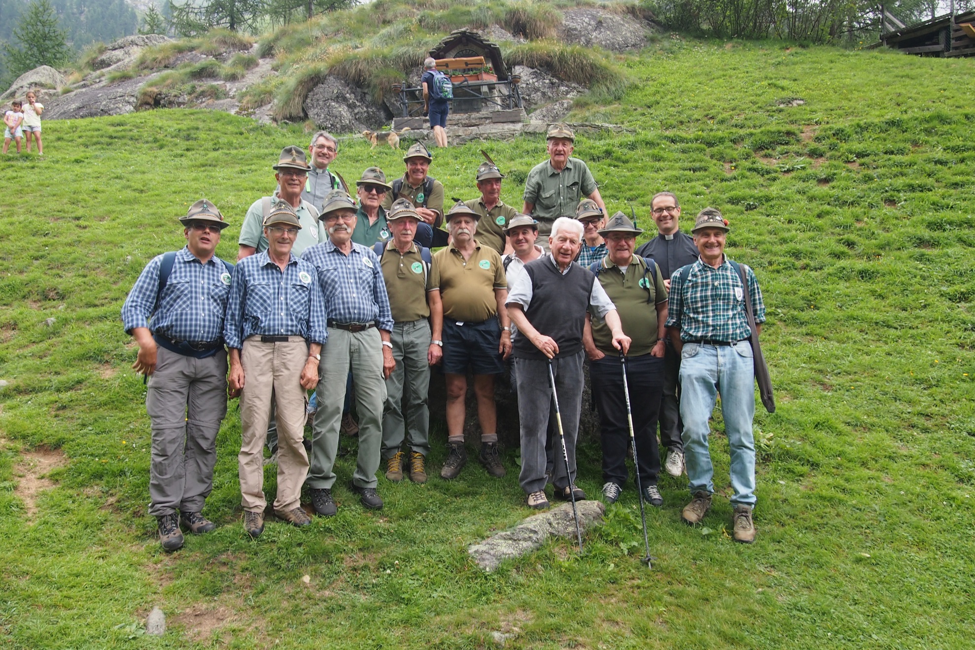 Alagna Valsesia — Al rifugio Pastore, ricordati don Franco Mora e Giuseppe Fasola