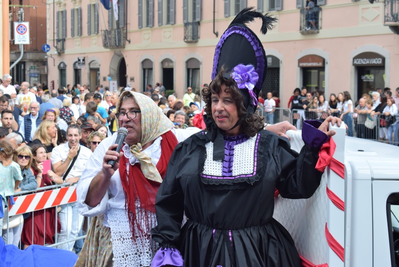 Borgomanero –  “Up: l’avventura è laggiù” realizzato dall’Oratorio ha vinto la sfilata alla Festa dell’uva