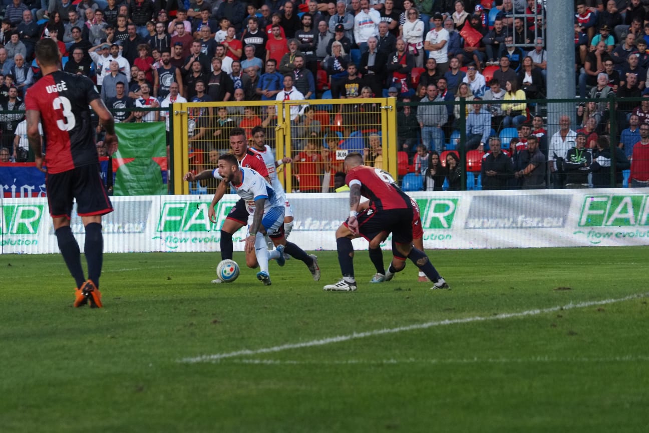 Peralta e Schiavi a segno e il Novara vince il derby con il Gozzano per 2 a 1