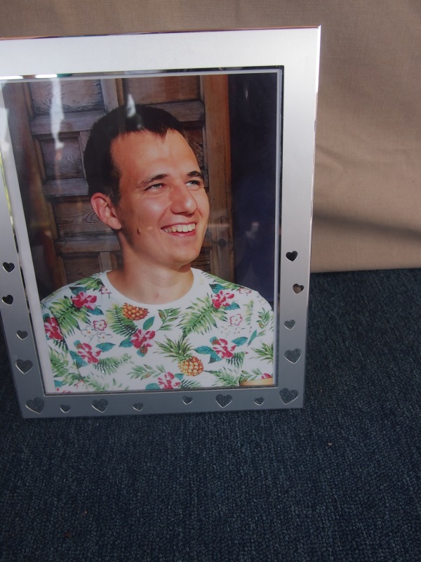Cureggio — Tutta una comunità unità nel ricordo di Yoan