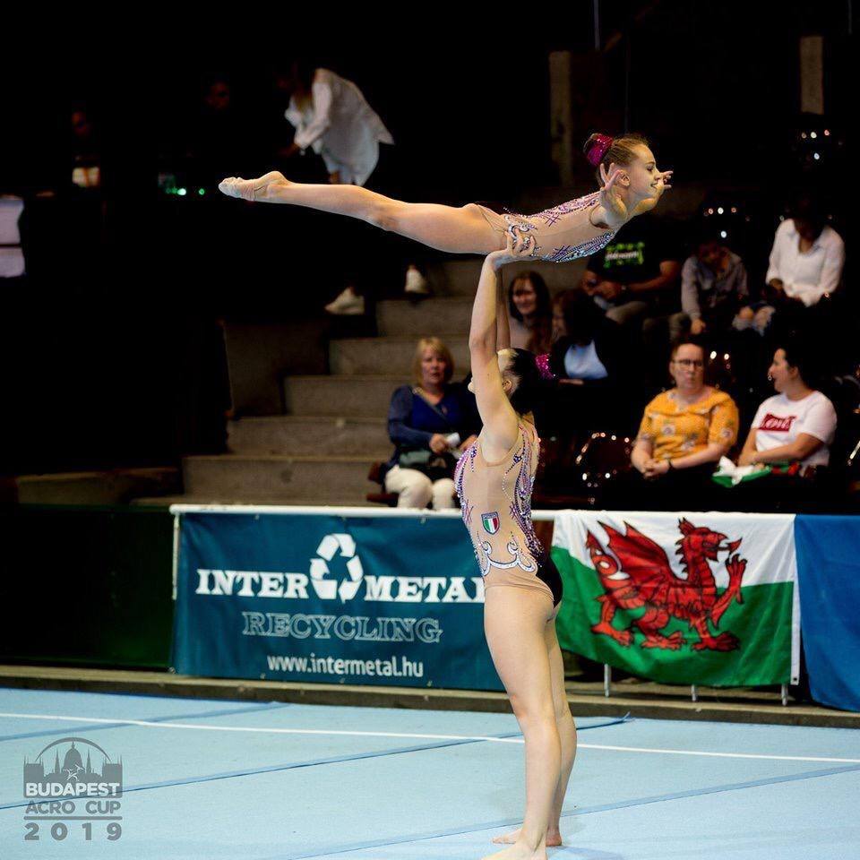 Ginnastica – Funtastic Gym Borgomanero – Medaglia d’oro per Sara Lorenzini e Marta Tambone