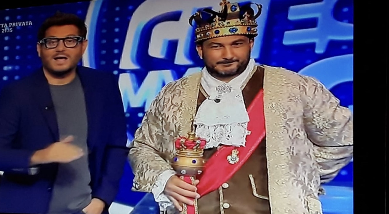 Re Biscottino protagonista alla trasmissione “Guess My Age” condotta da Enrico Papi su TV8