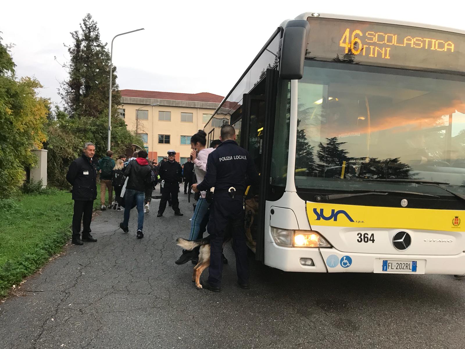 Operazione “Scuole Sicure”: controlli anti-droga sui bus scolastici tra Novara e Trecate