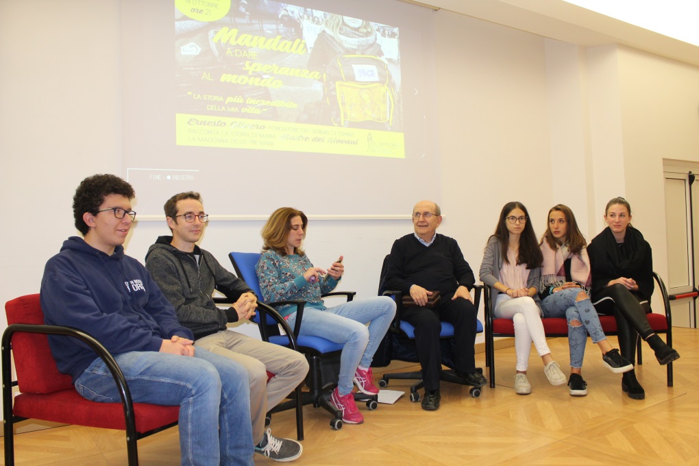Borgomanero – All’oratorio di Borgomanero, incontro con Ernesto Olivero.