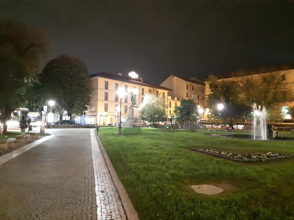 Novara, in piazza della stazione più sicurezza con telecamere e nuova illuminazione
