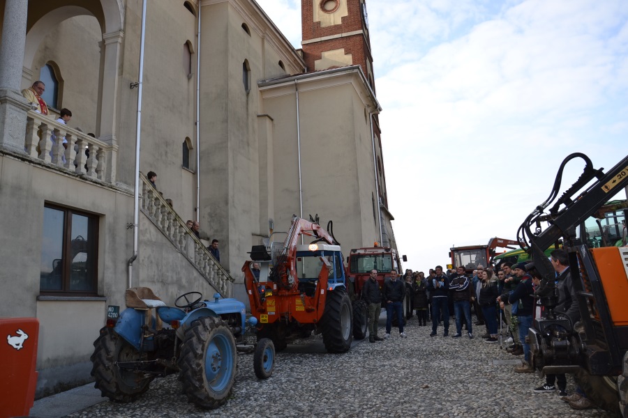 Santa Cristina di Borgomanero – Benedizione dei mezzi agricoli