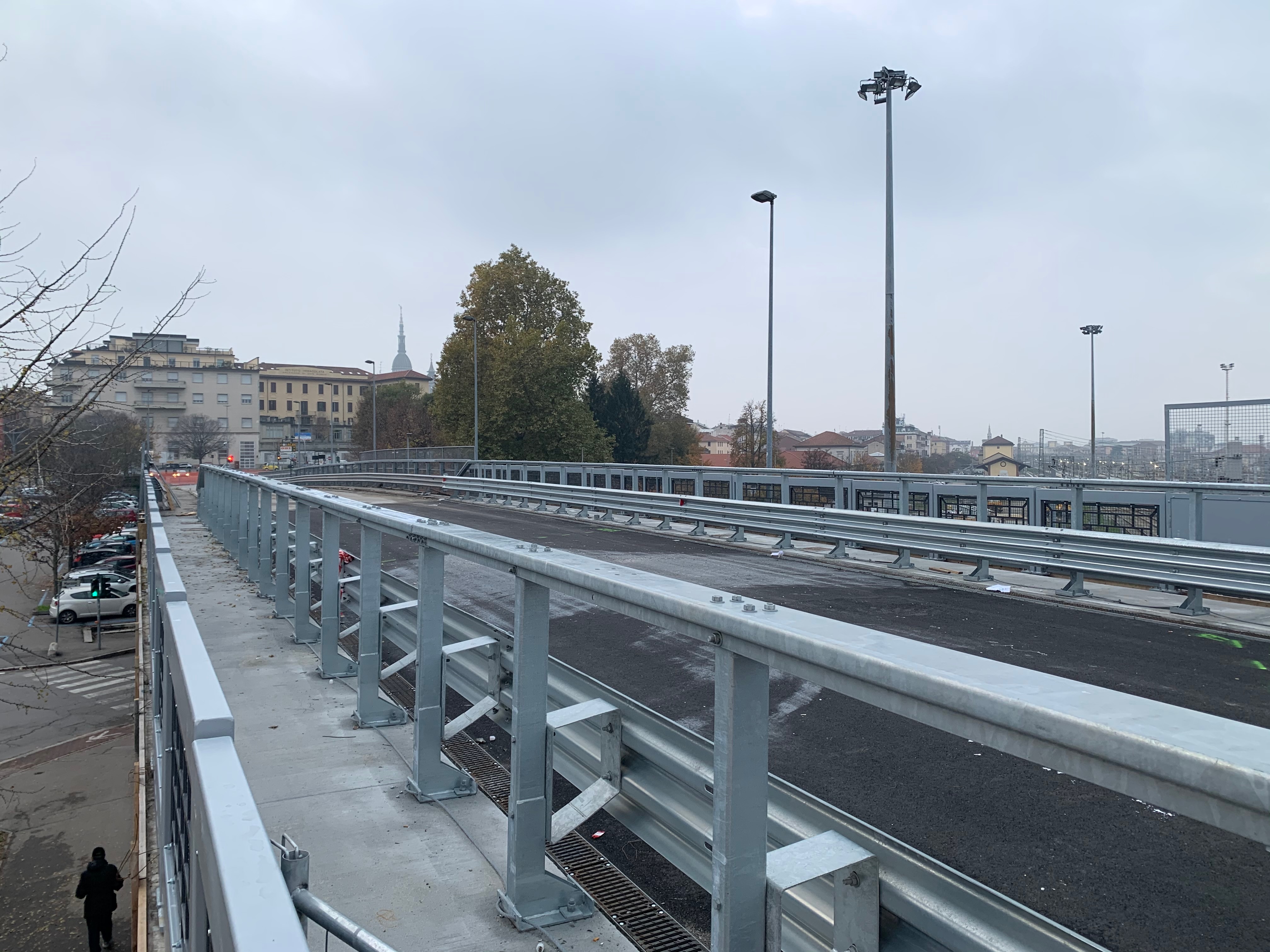 Novara, cavalcavia di Porta Milano, riapertura prevista per metà dicembre