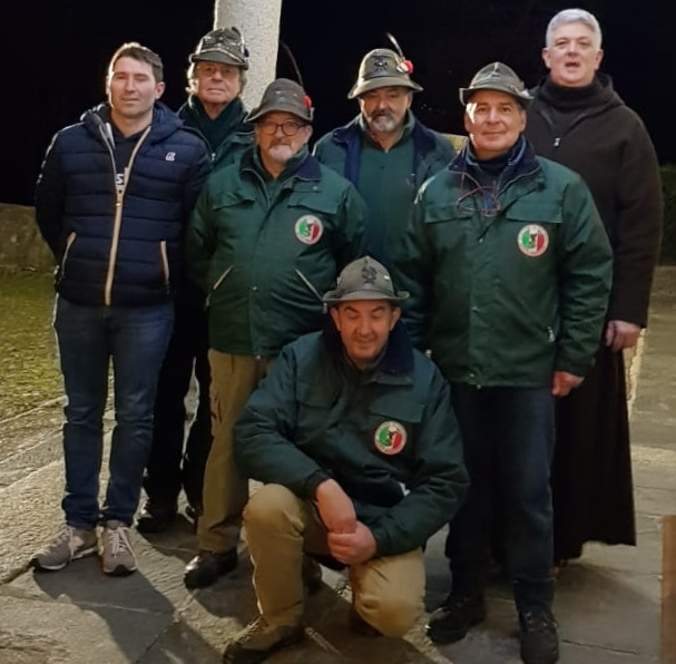 Alpini di Borgomanero al Monte Mesma