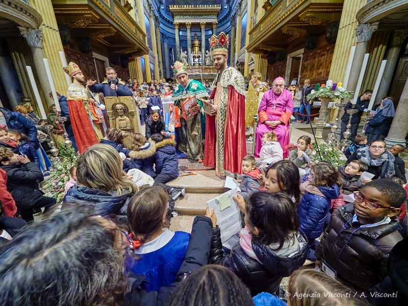 La cattedrale di Novara gremita per il Natale dei Bambini