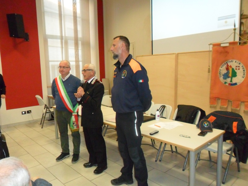 Invorio – All’Arma dei carabinieri il premio San Defendente