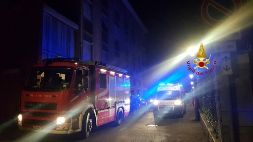 Borgosesia, infortunata soccorsa dai Vigili del Fuoco
