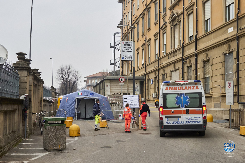 Coronavirus: famiglia di Borgo Ticino positiva al primo test, ricovero precauzionale al “Maggiore”