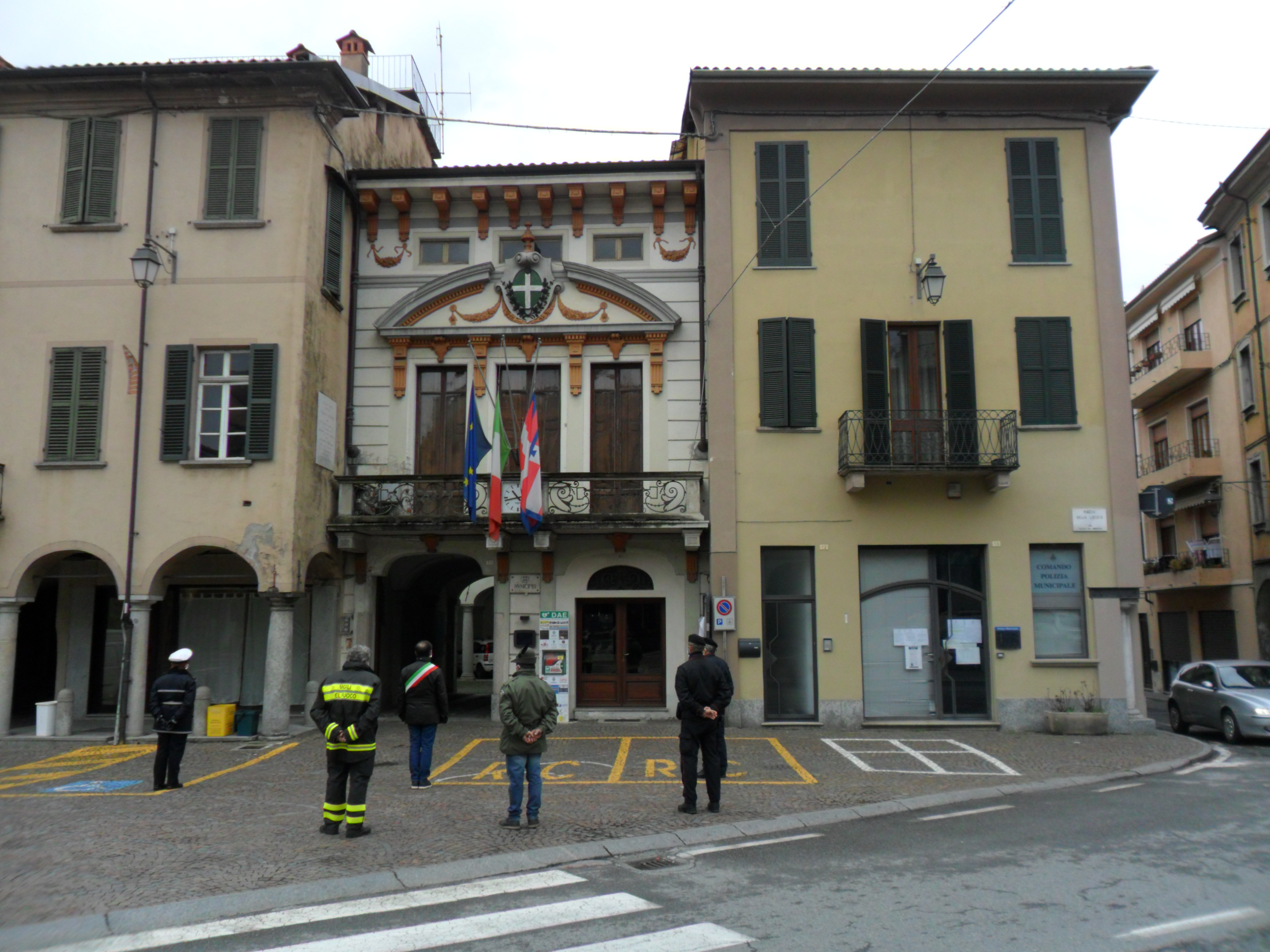 Romagnano, silenzio e preghiera in abbazia per le vittime del Covid-19
