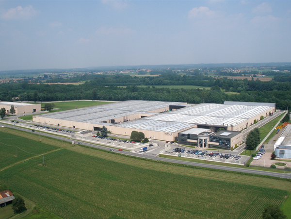 Aziende fermano la produzione