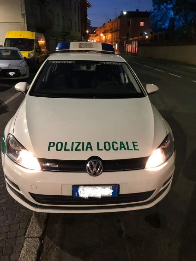 Trecate: si oppone al controllo per Coronavirus, 25enne arrestato dalla Polizia locale