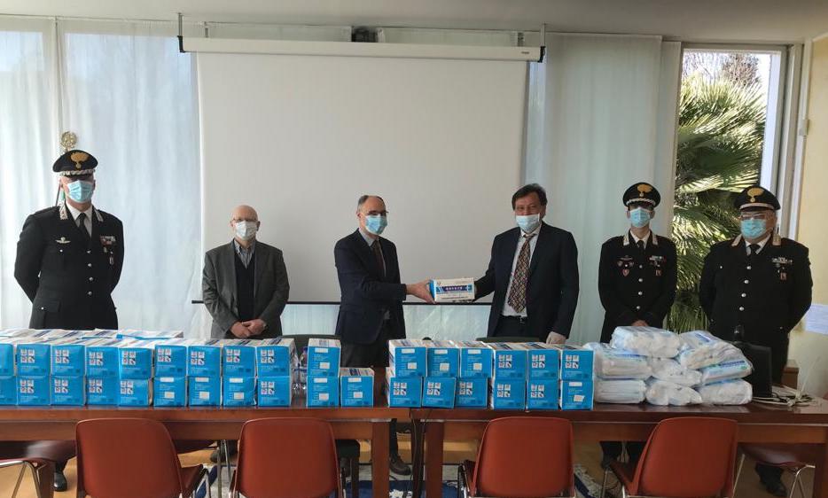 Imprenditore di Gravellona Toce dona diecimila mascherine alle Forze dell’Ordine
