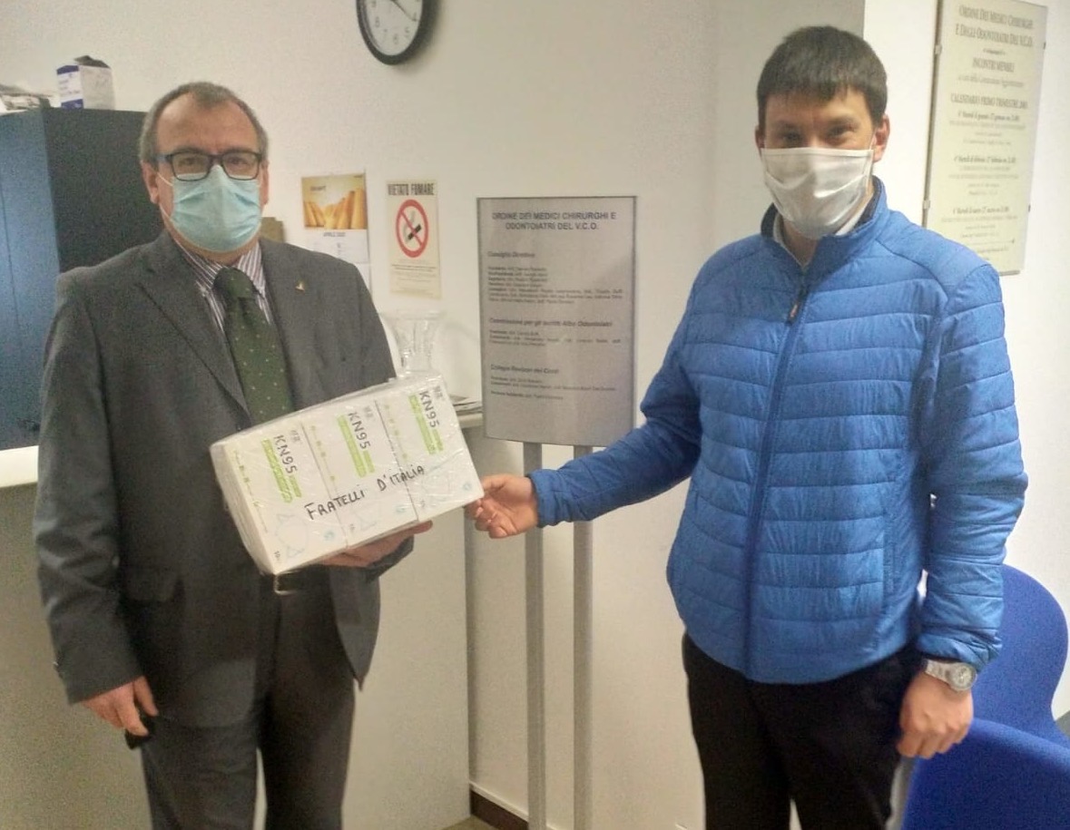 Fratelli d’Italia Vco dona mascherine ai medici di base
