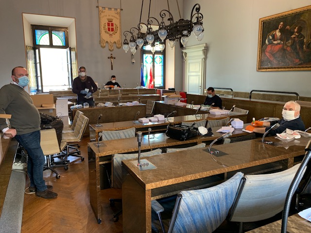Novara: al via da parte del Comune la distribuzione di mascherine ai cittadini
