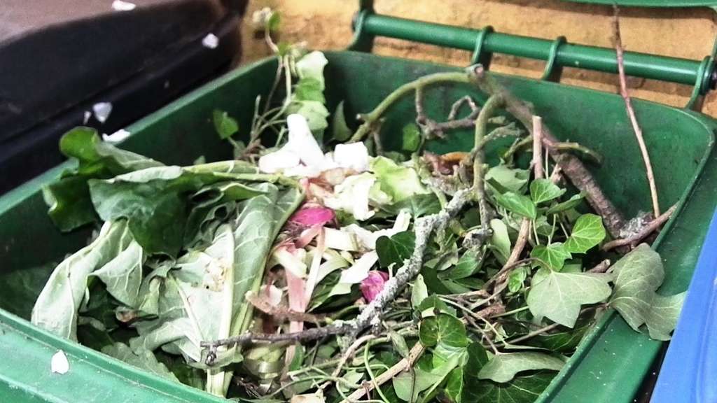 Prato Sesia, sabato riapre l’isola ecologica ma solo per il verde
