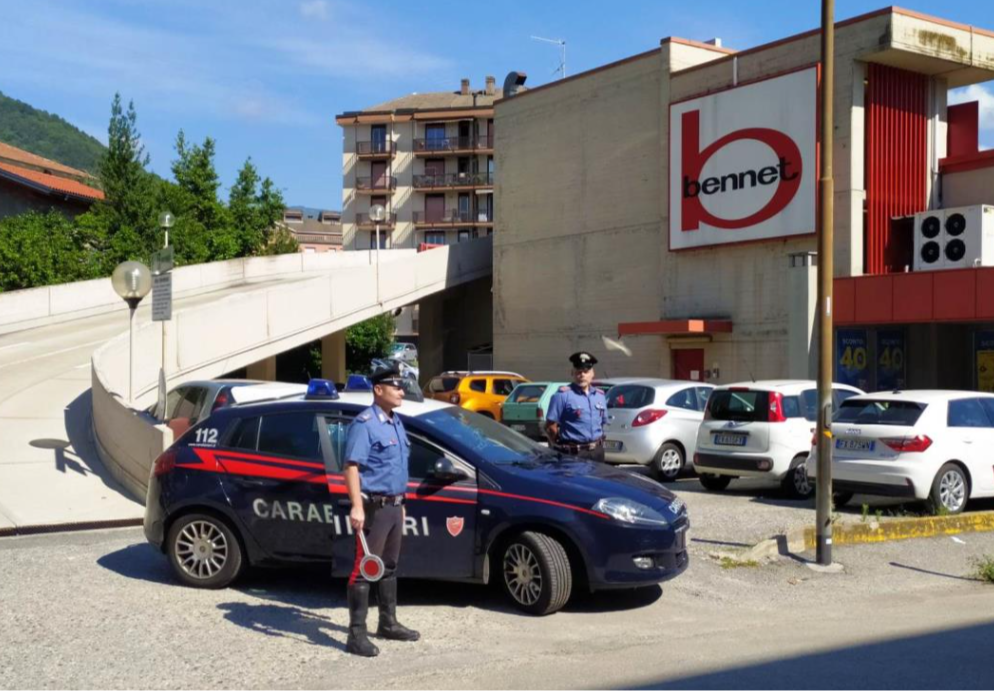 Furto in un supermercato a Verbania, ladro arrestato