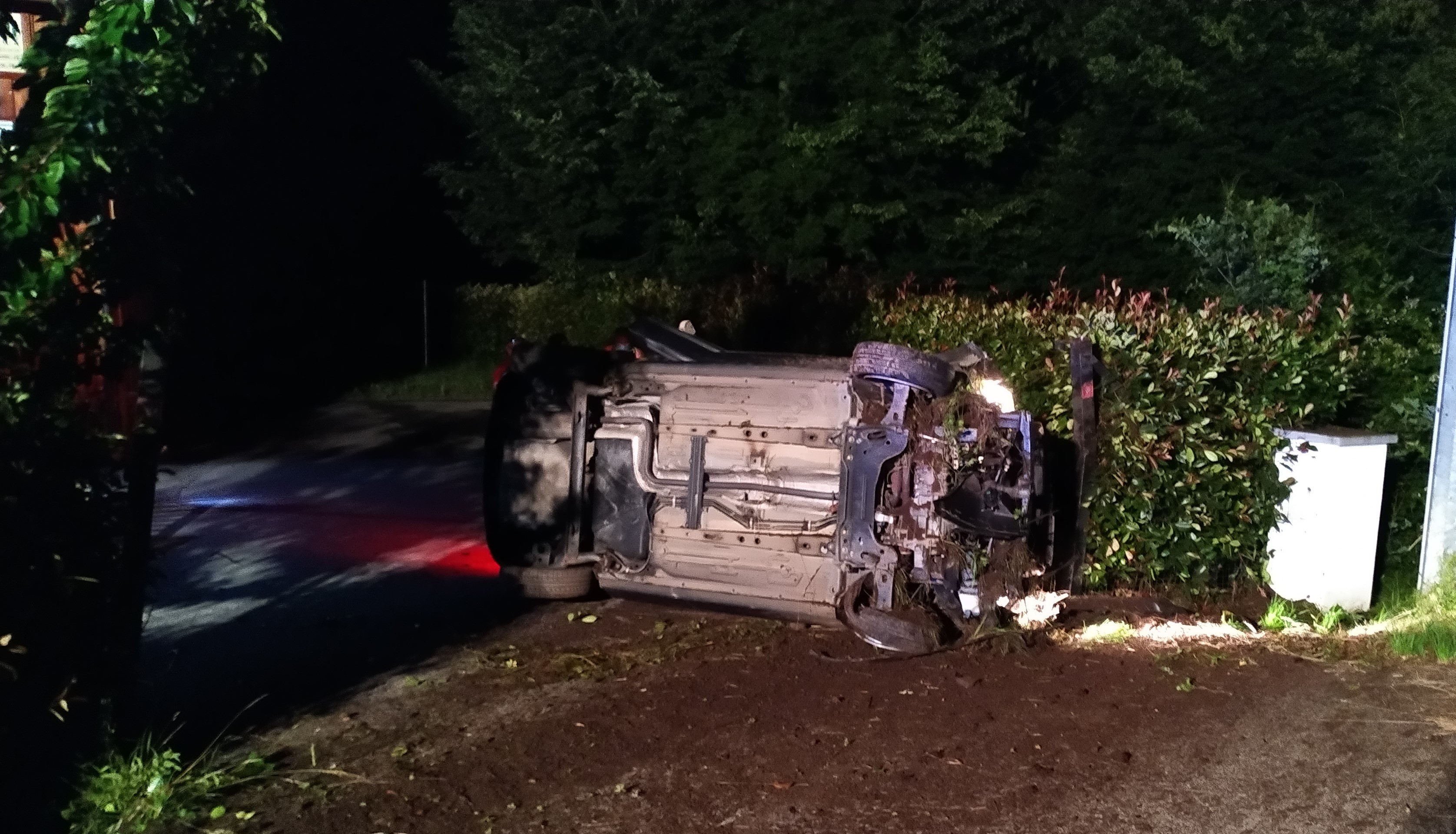 Masera, giovane ubriaco si ribalta con l’auto in via Provinciale