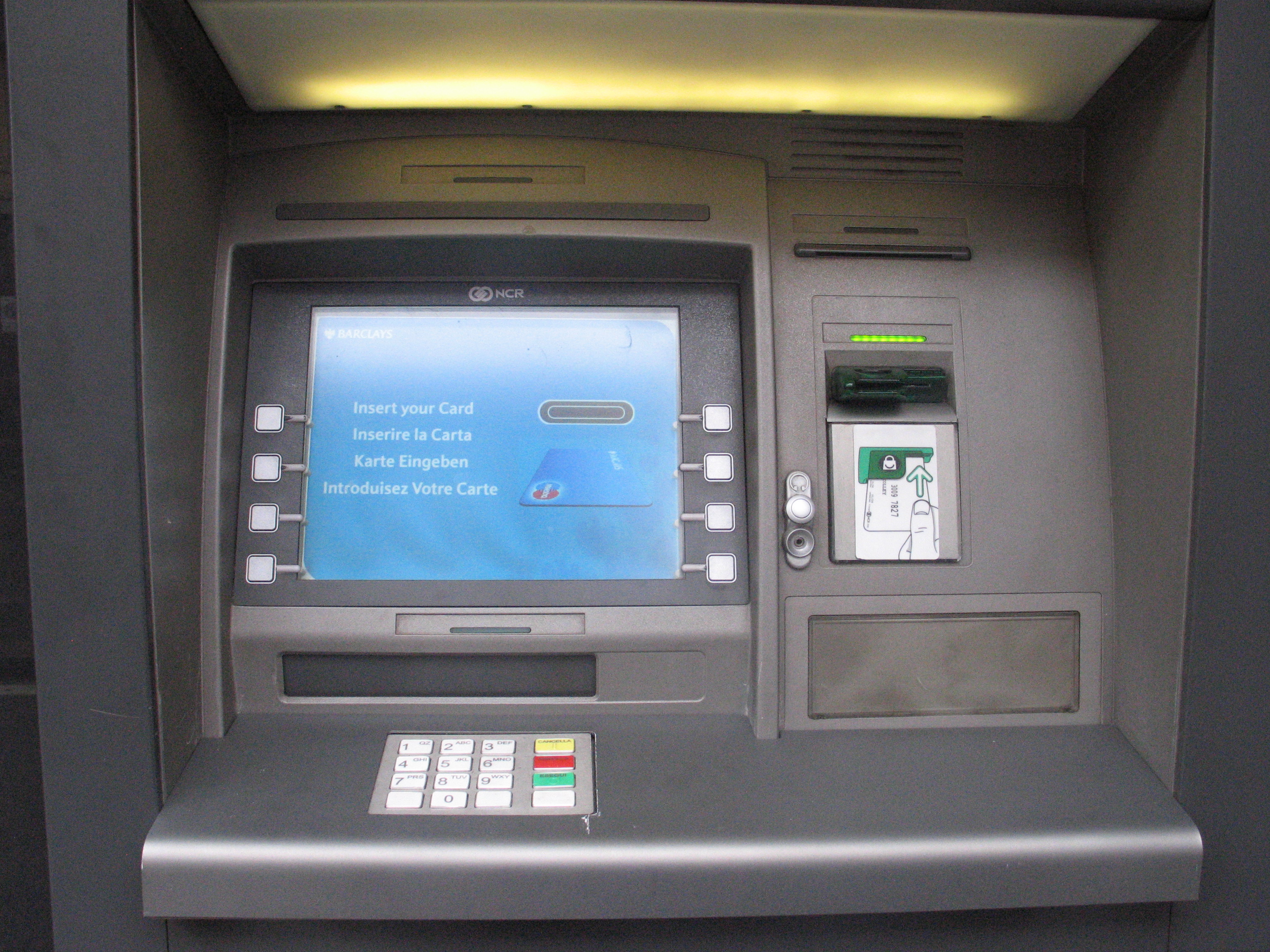 A Santa Cristina di Borgomanero si chiede un bancomat