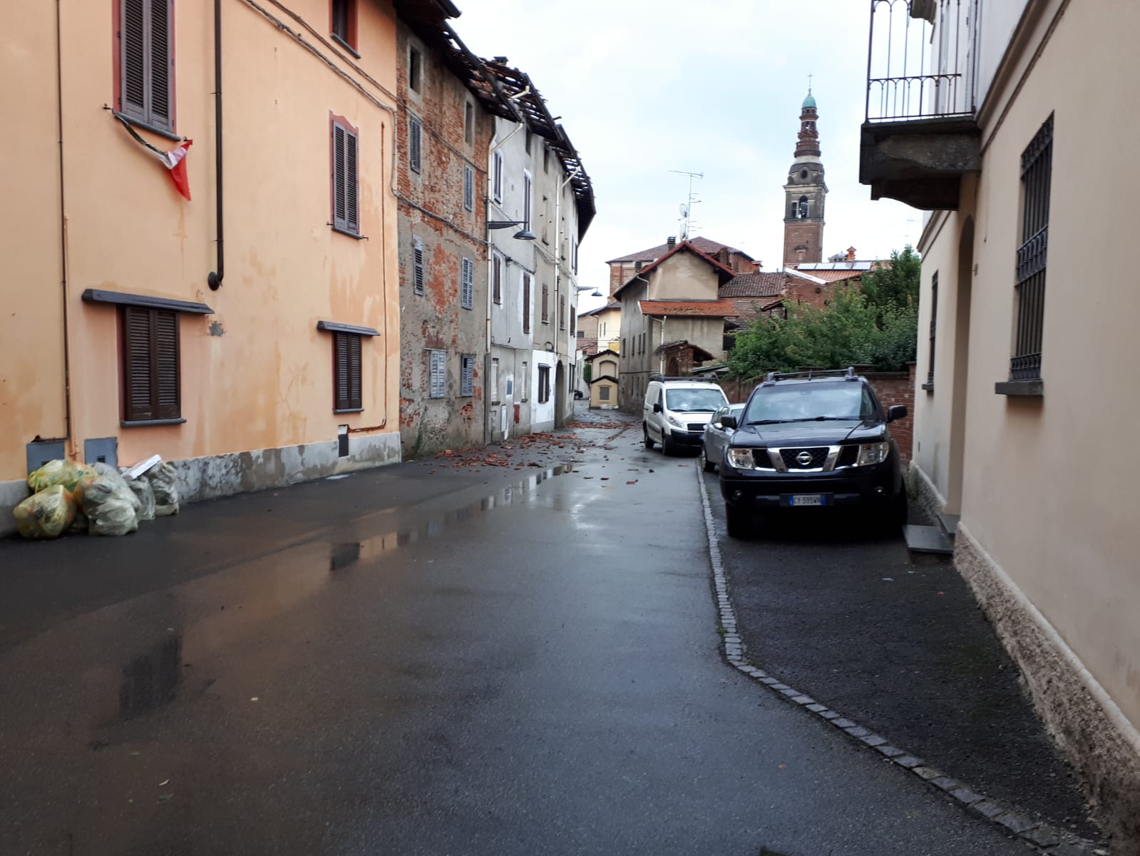 Su Ghemme una tempesta  di vento, acqua e grandine