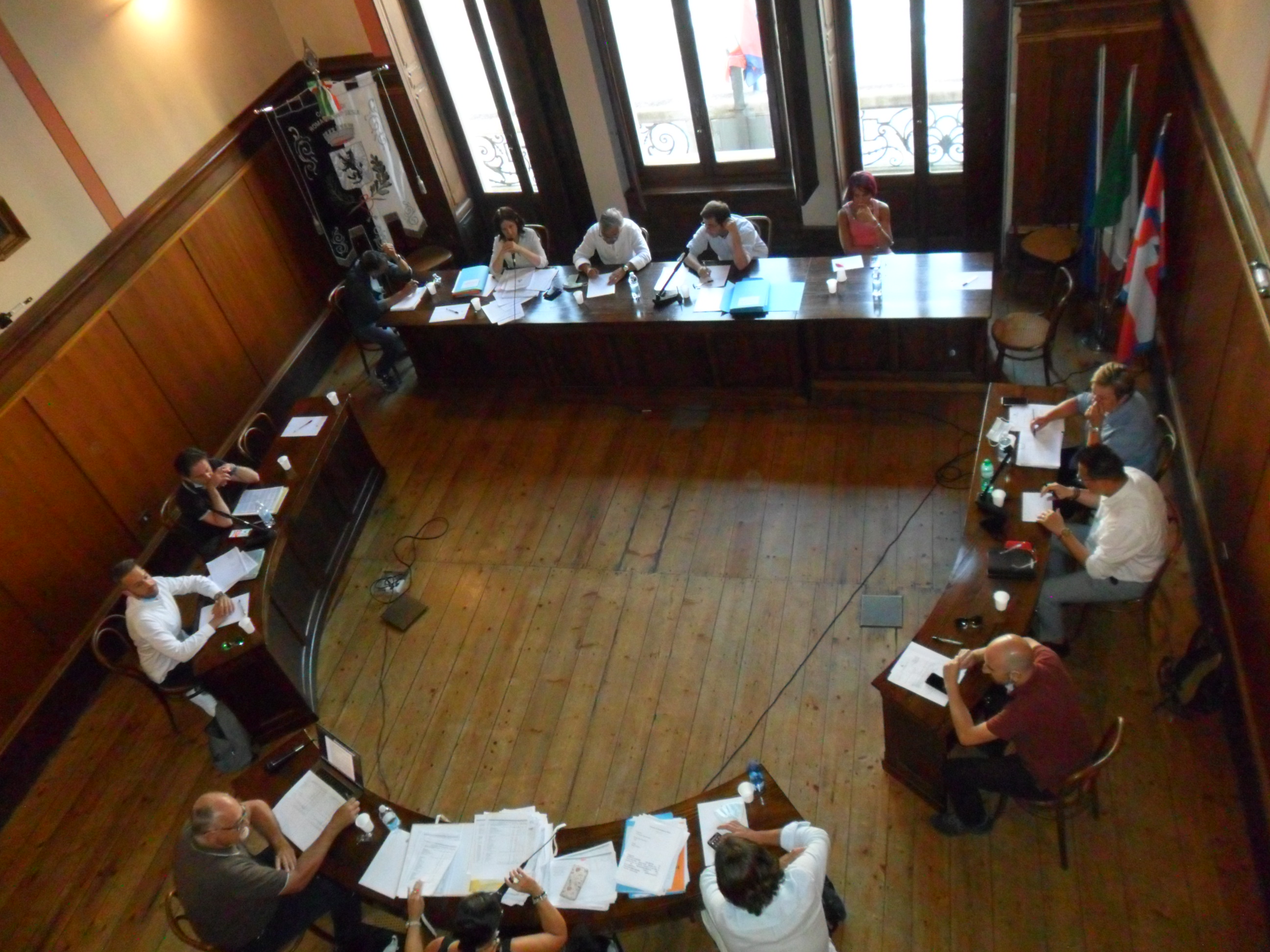Romagnano, aumento delle tasse per il “buco” ma la giunta spera di evitarlo
